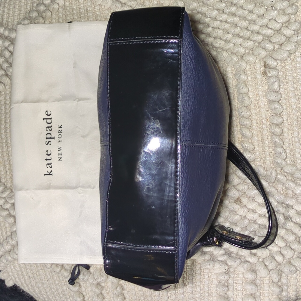 Kate Spade Pebbled Leather Midnight Blue Hobo Shoulder Bag & Kate Spade Bracelet - Picture 4 of 12